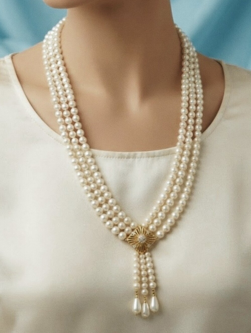 Vintage multi-strand Faux Pearl Necklace